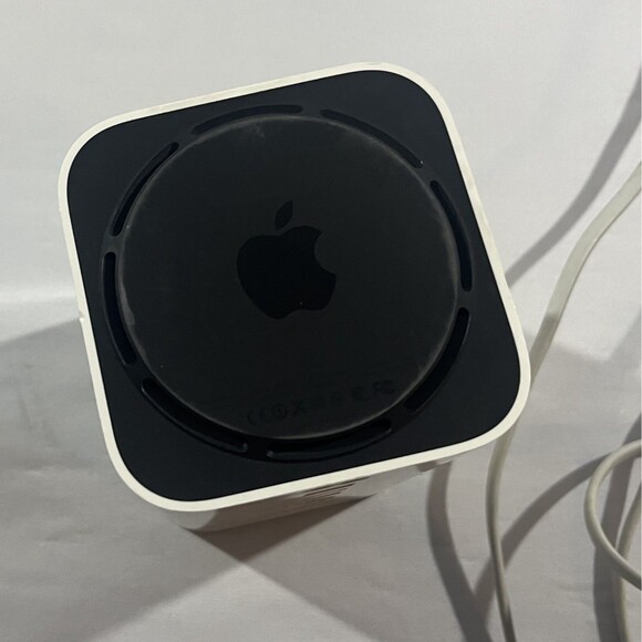 Apple Airport Extreme Model A1521 Base Station Only Wireless Router 6th Gen - Picture 6 of 9